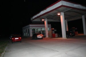 Slika 192 - FOTOGRAFIJE/PROVALA BENZINSKA.JPG